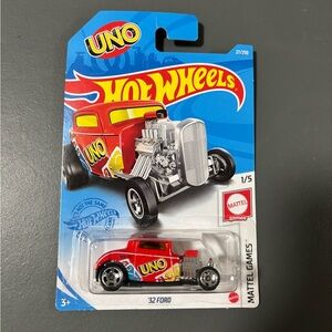 UNO Hot Wheels Mattel Games Series Cars 32 FORD CREASED